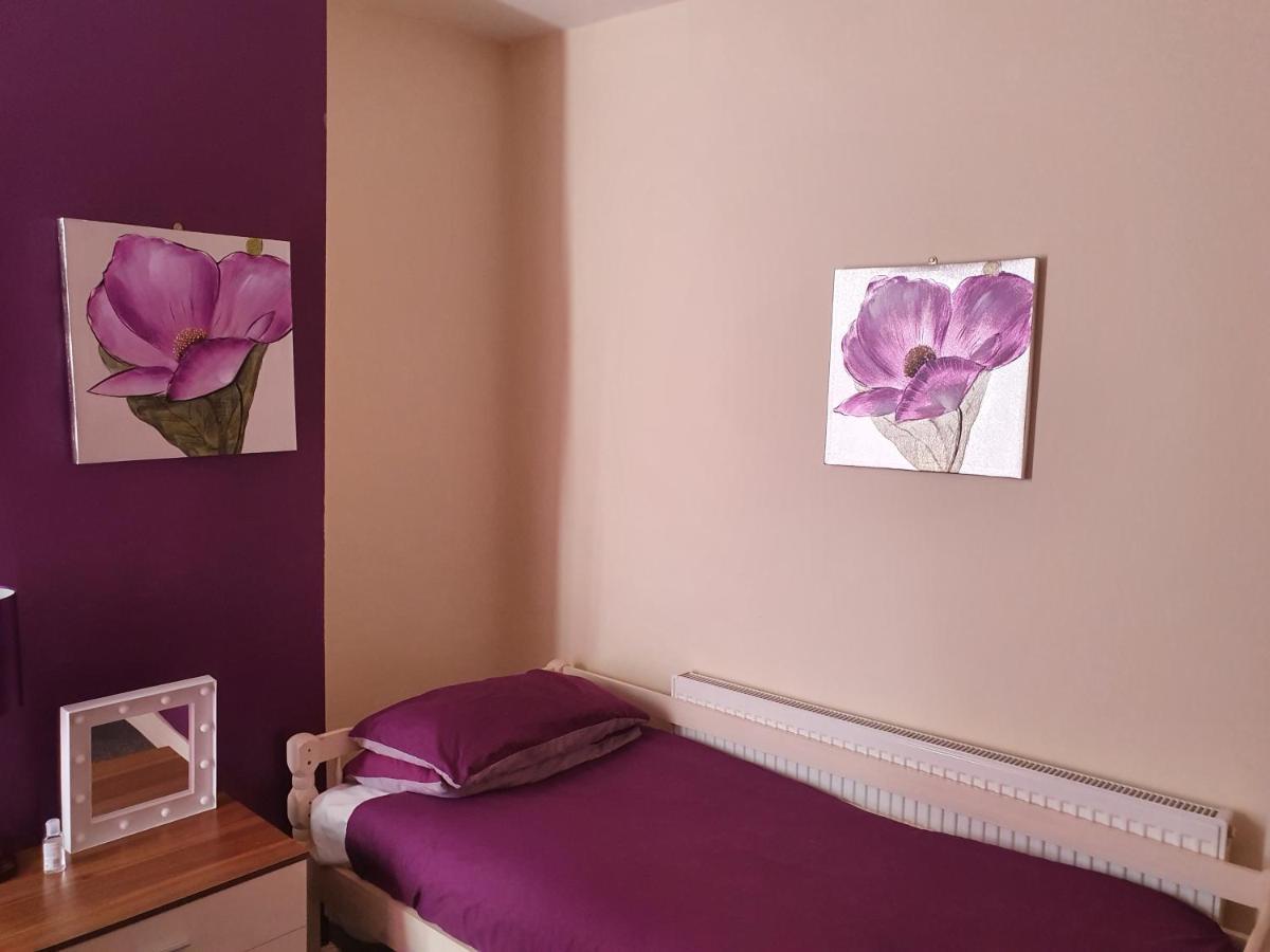 12 Person 6 Bedroom Self Catering House Liverpool Eksteriør bilde